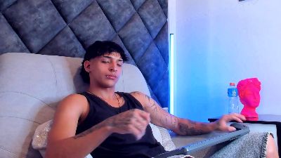 KroyWave live cam on Cam4