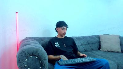 KroyWave live cam on Cam4