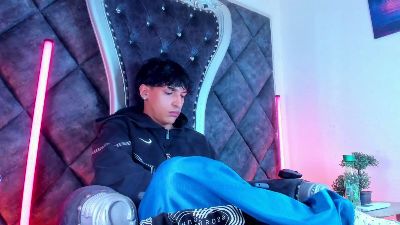 KroyWave live cam on Cam4