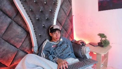 KroyWave live cam on Cam4