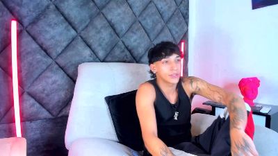 KroyWave live cam on Cam4