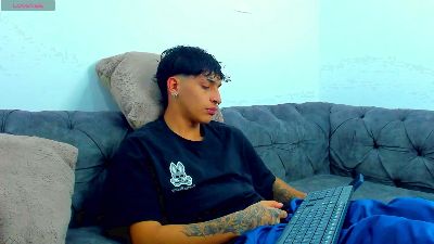 KroyWave live cam on Cam4