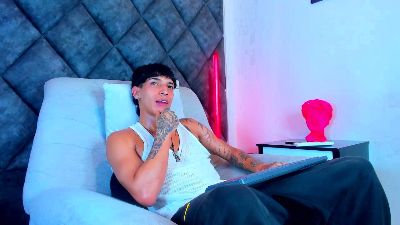 KroyWave live cam on Cam4
