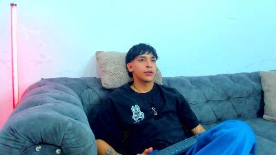 KroyWave live cam on Cam4