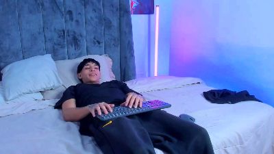 KroyWave live cam on Cam4