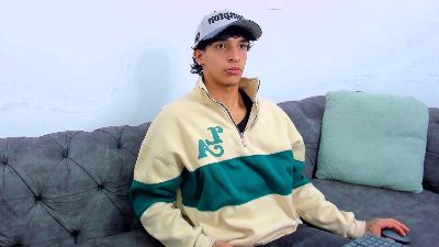 KroyWave live cam on Cam4