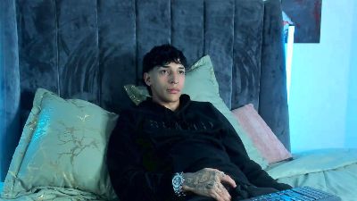 KroyWave live cam on Cam4
