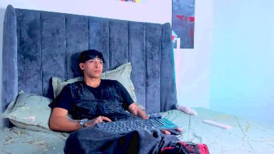 KroyWave live cam on Cam4