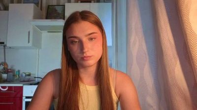 KrystaWeissman live cam on Cam4