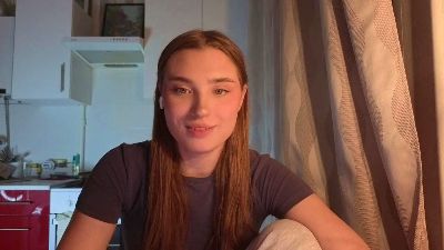 KrystaWeissman live cam on Cam4