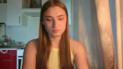 KrystaWeissman live cam on Cam4