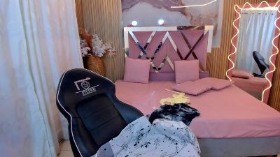 Krystal_tay live cam on Cam4