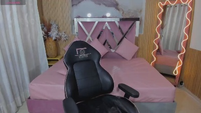 Krystal_tay live cam on Cam4