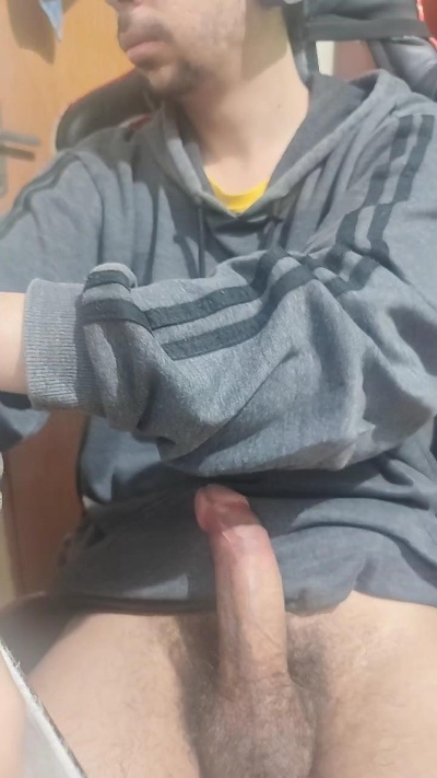 Kuroiru live cam on Cam4