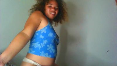 Kyjirah live cam on Cam4