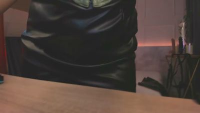 KylieMellow live cam on Cam4