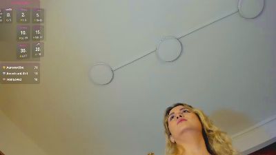 KylieSweett live cam on Cam4