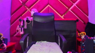 Kylie_Bloom live cam on Cam4