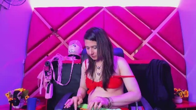 Kylie_Bloom live cam on Cam4
