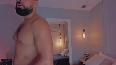 KylliamLevis live cam on Cam4