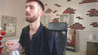 KyloEast live cam on Cam4