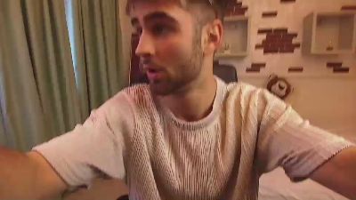 KyloEast live cam on Cam4