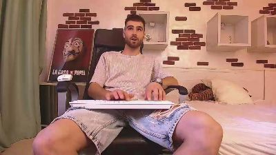 KyloEast live cam on Cam4