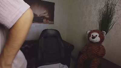 KyloEast live cam on Cam4