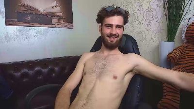 KyloEast live cam on Cam4