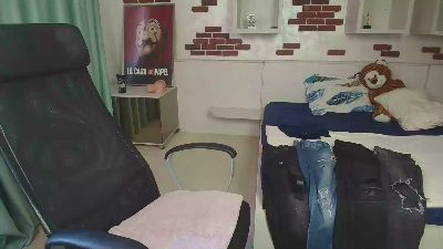 KyloEast live cam on Cam4