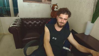 KyloEast live cam on Cam4