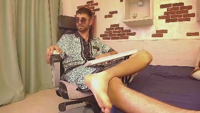 KyloEast live cam on Cam4