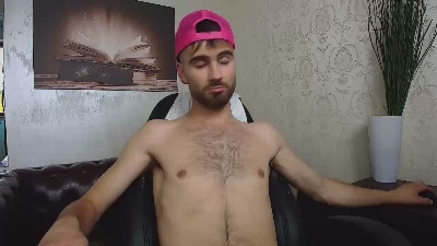 KyloEast live cam on Cam4