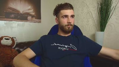 KyloEast live cam on Cam4