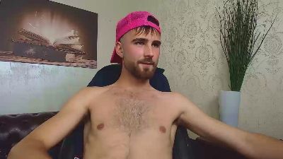 KyloEast live cam on Cam4