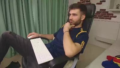 KyloEast live cam on Cam4