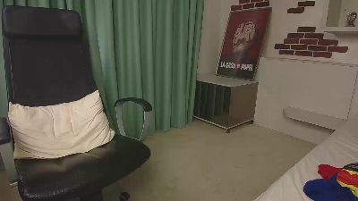 KyloEast live cam on Cam4