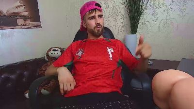 KyloEast live cam on Cam4