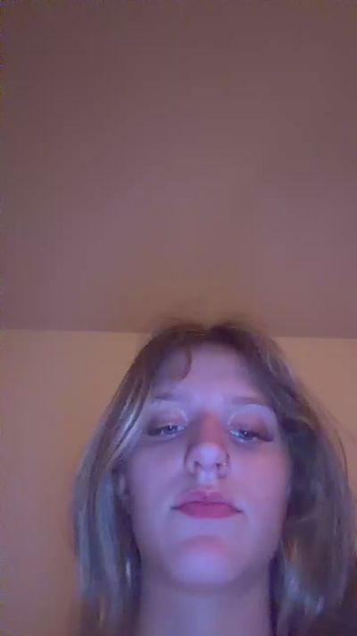 Kyndyl live cam on Cam4