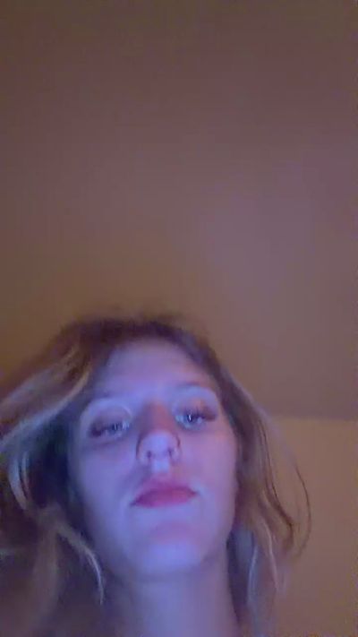 Kyndyl live cam on Cam4