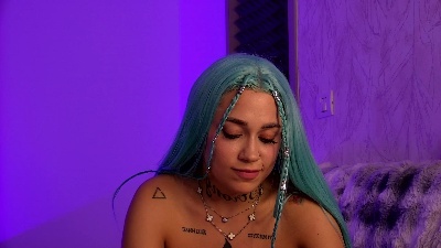 KyraDesire live cam on Cam4