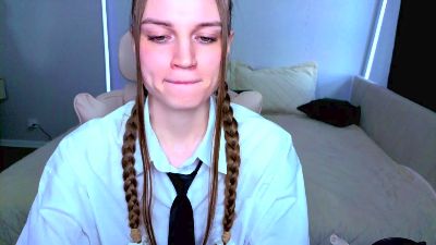 KyraNesbitt live cam on Cam4
