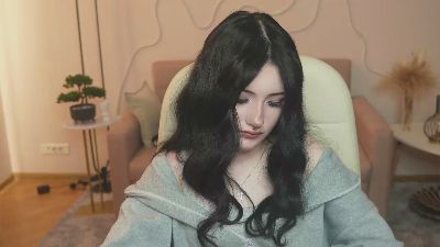 KyungPyfer live cam on Cam4