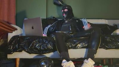 L8xrubbr live cam on Cam4
