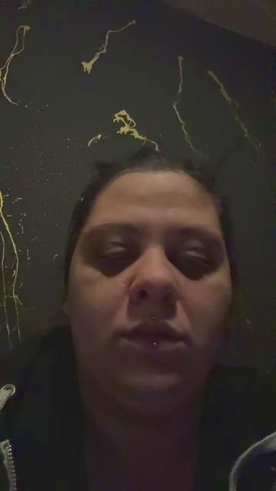 LADEAPORCA95 live cam on Cam4