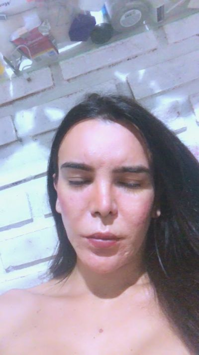 LAVINIADANTAS1 live cam on Cam4