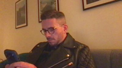 LEATHER_MASTER live cam on Cam4