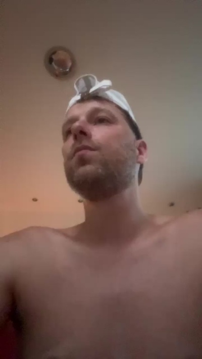 LENIKEURDE live cam on Cam4