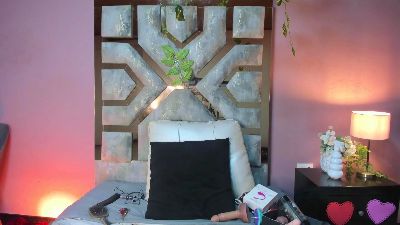 LILY_GARCIAXXX live cam on Cam4