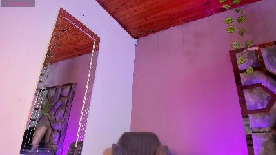 LILY_GARCIAXXX live cam on Cam4